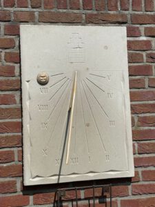 Sonnenuhr für die Wand