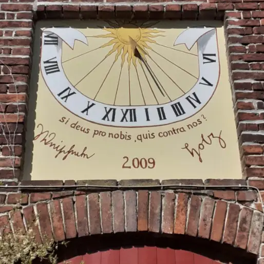 Wandsonnenuhr